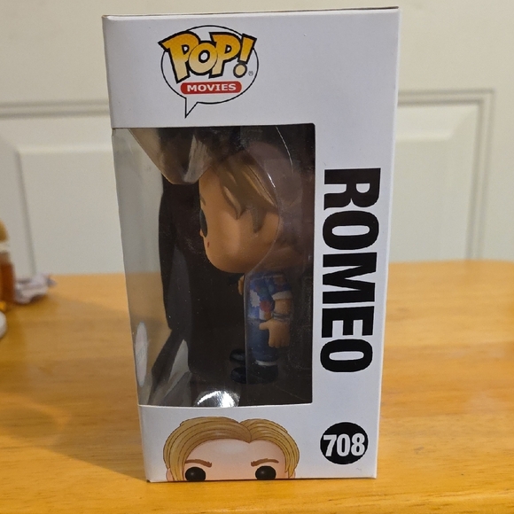 Funko Pop Romeo with Blue and Brown Design - Picture 2 of 4